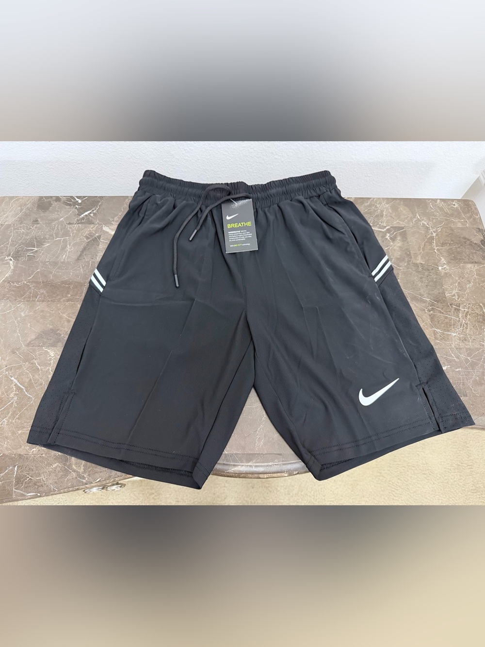 New! Unworn! Men’s Nike Dri-Fit athletic Shorts, Size Large